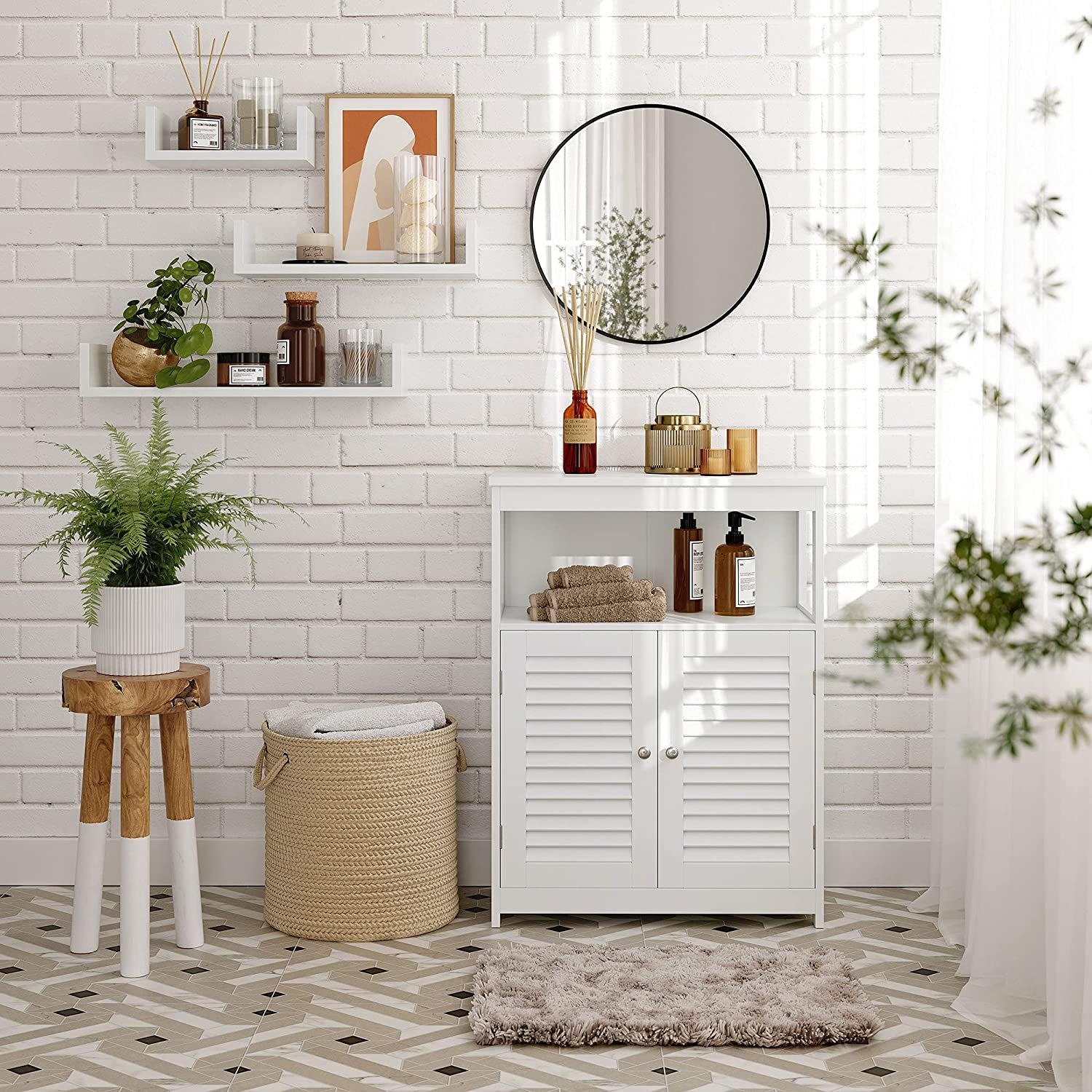 Bathroom cabinet - With open compartment - Adjustable shelves - White
