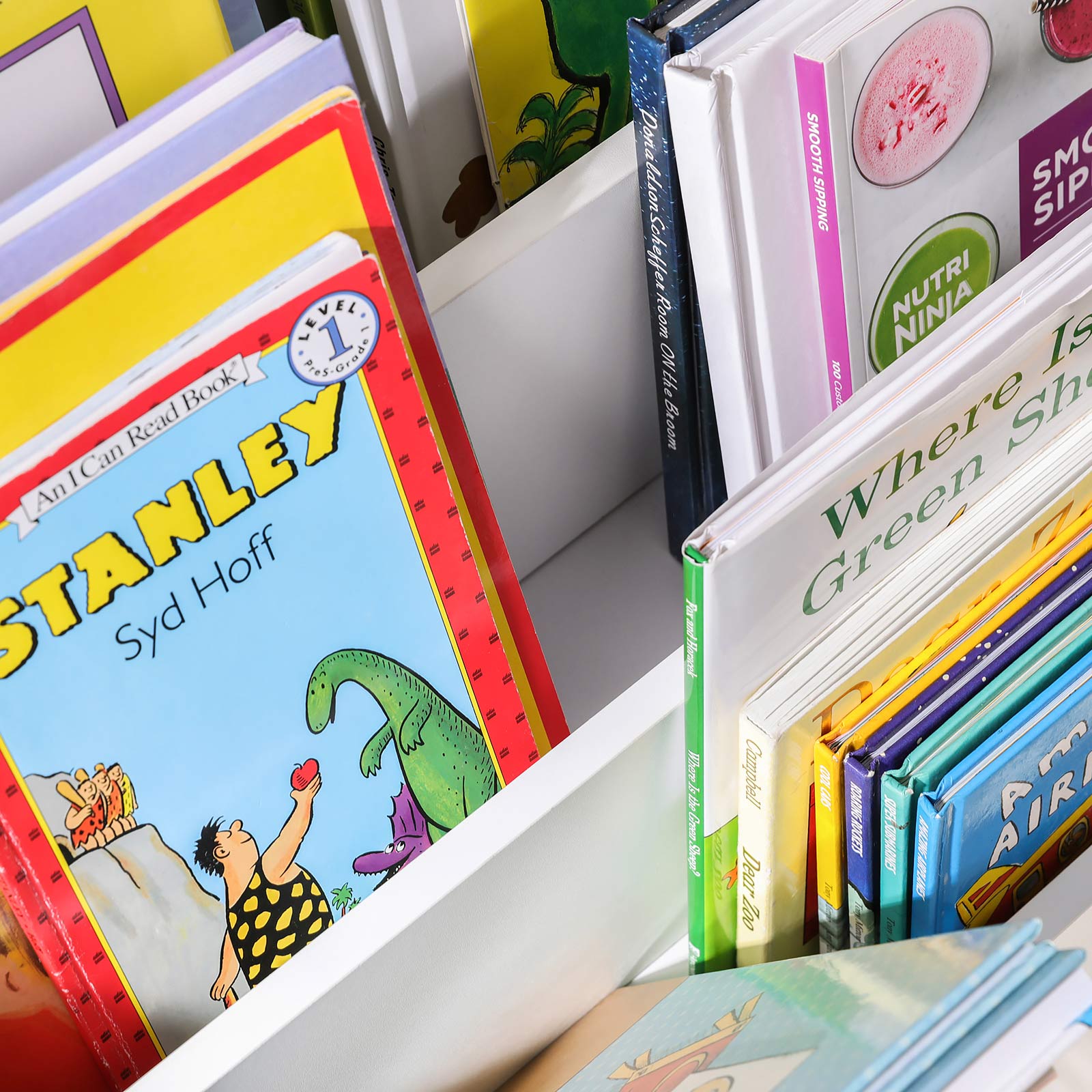 Storage rack - children's cabinet - colorful - for toys and clothing