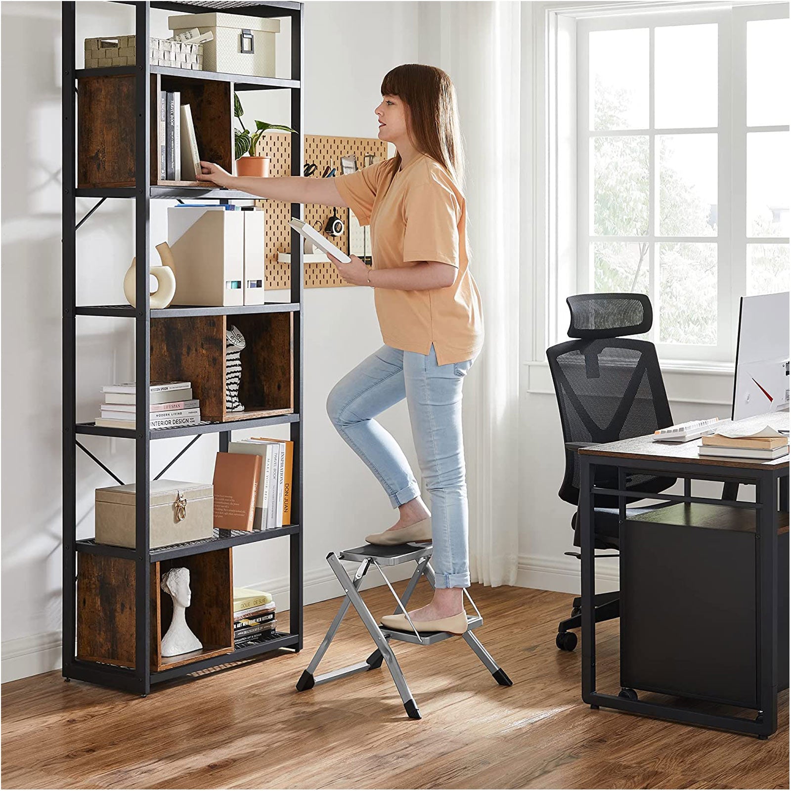 Stairladder - Metal frame - 2 steps - Anti -slip - Gray