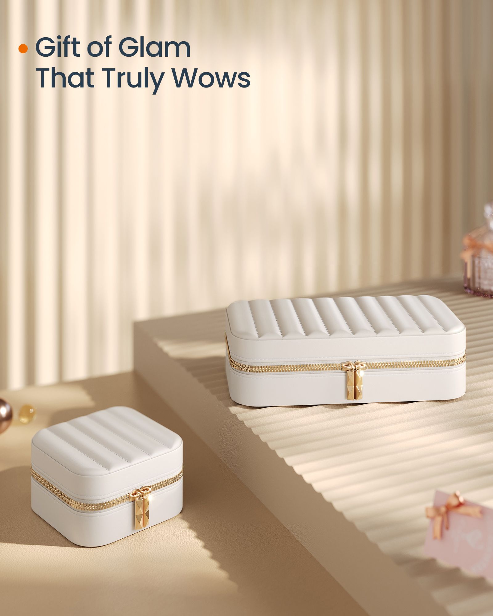 Small jewelry box - Cloudy White - Elegant & Compact