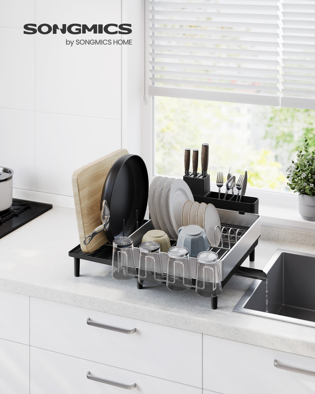 Drain rack with holders for silver black cutlery