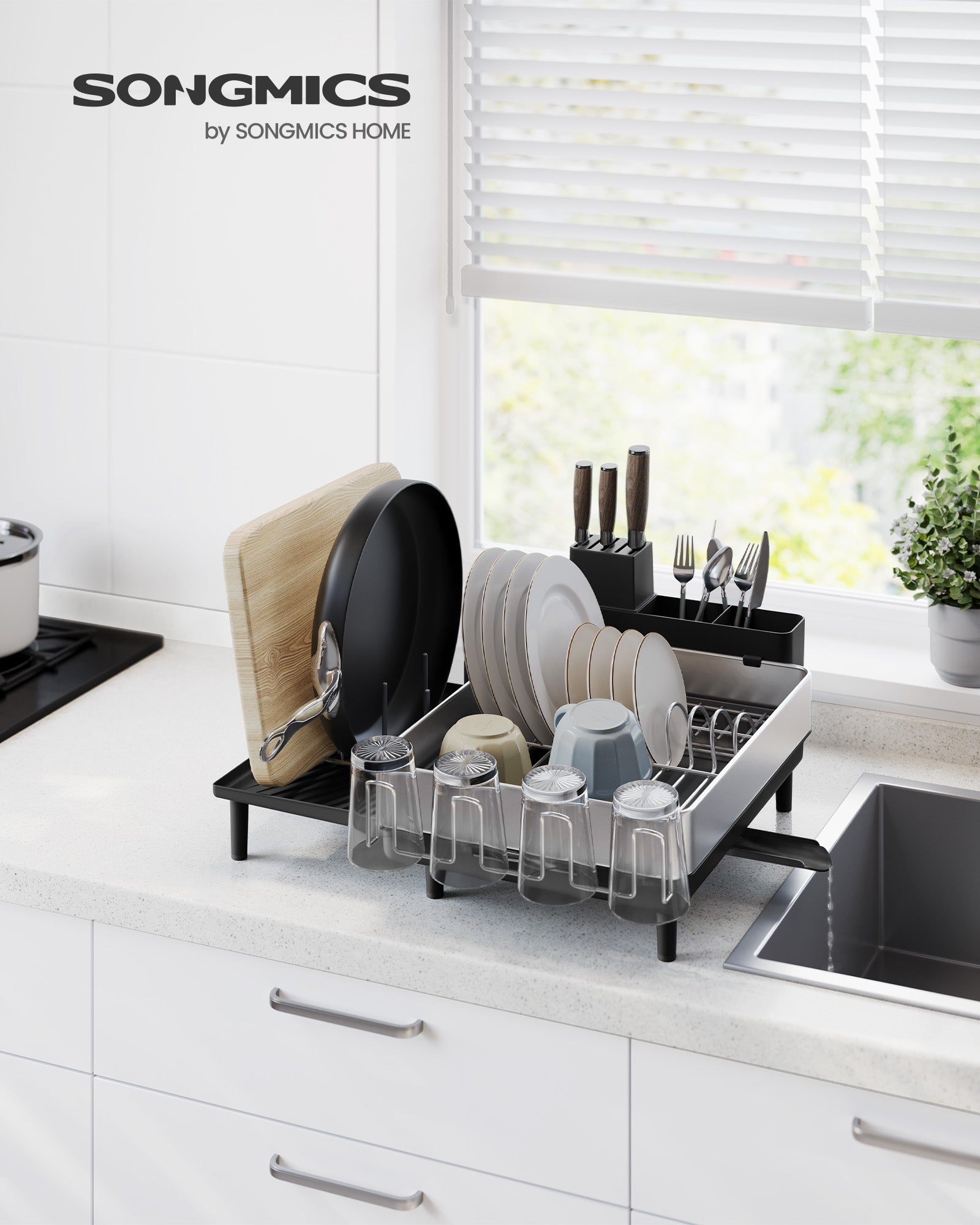 Drain rack with holders for silver black cutlery
