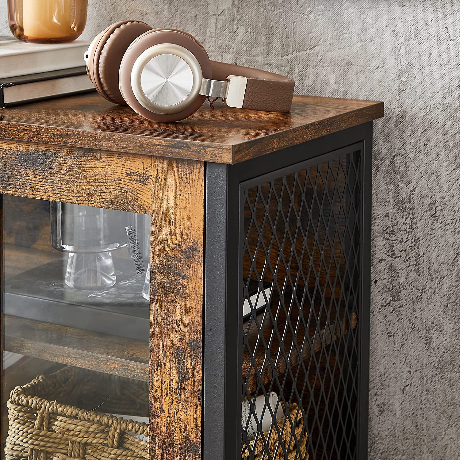 Bathroom furniture - Dresser - Storage cabinet - Adjustable board - Steel frame