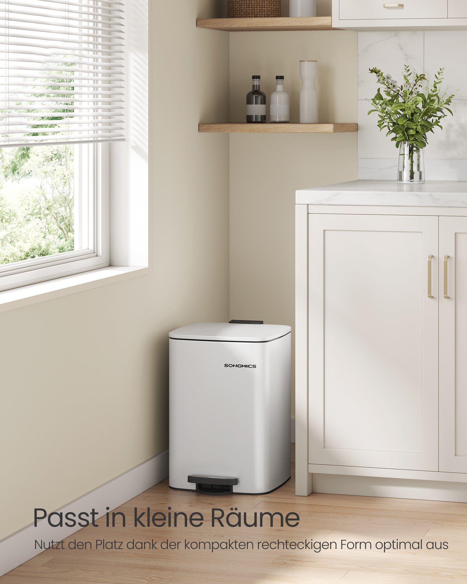 Garbage can 20 liters made of cloud white steel