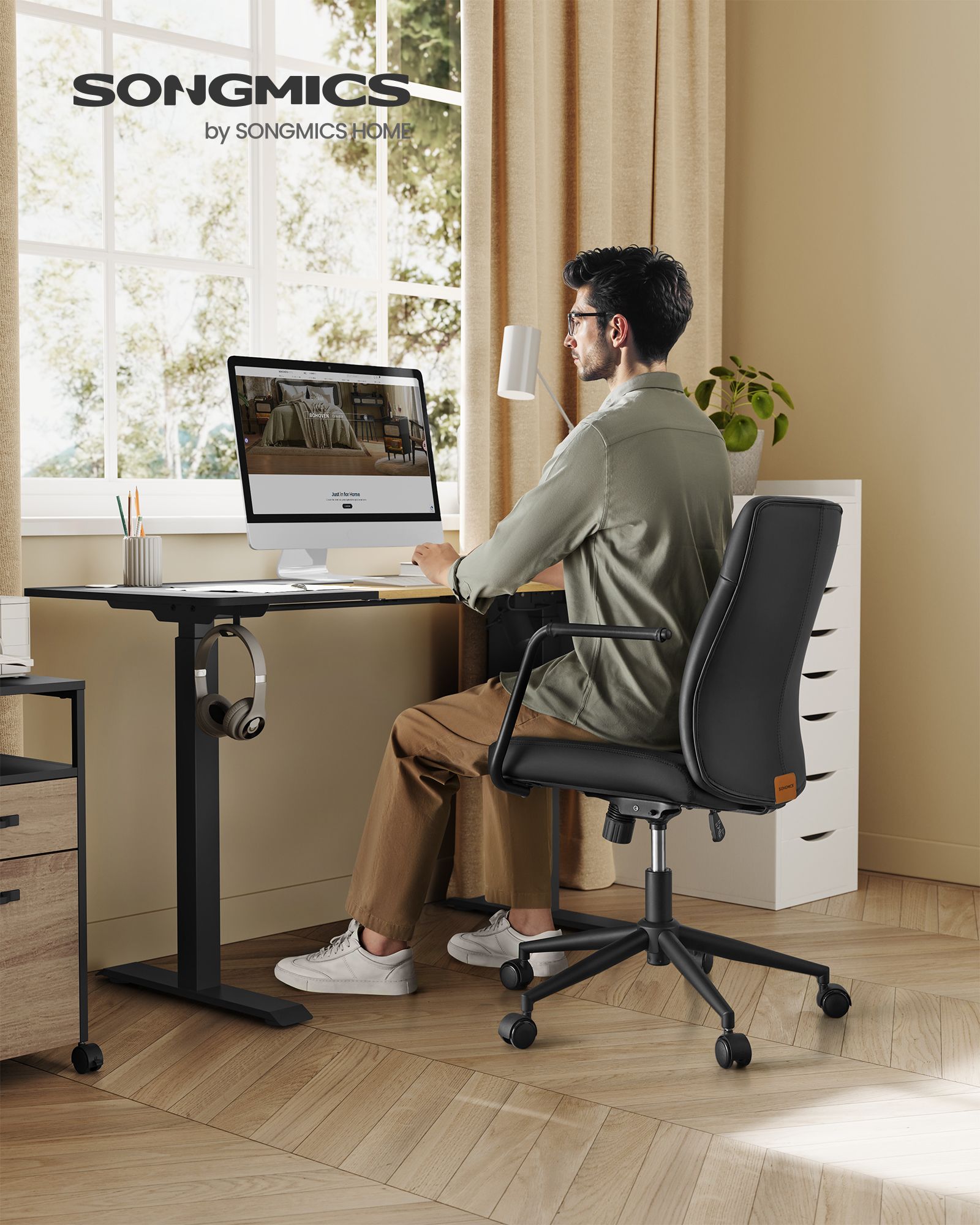 Office chair - with backrest & curved seat - ink -black