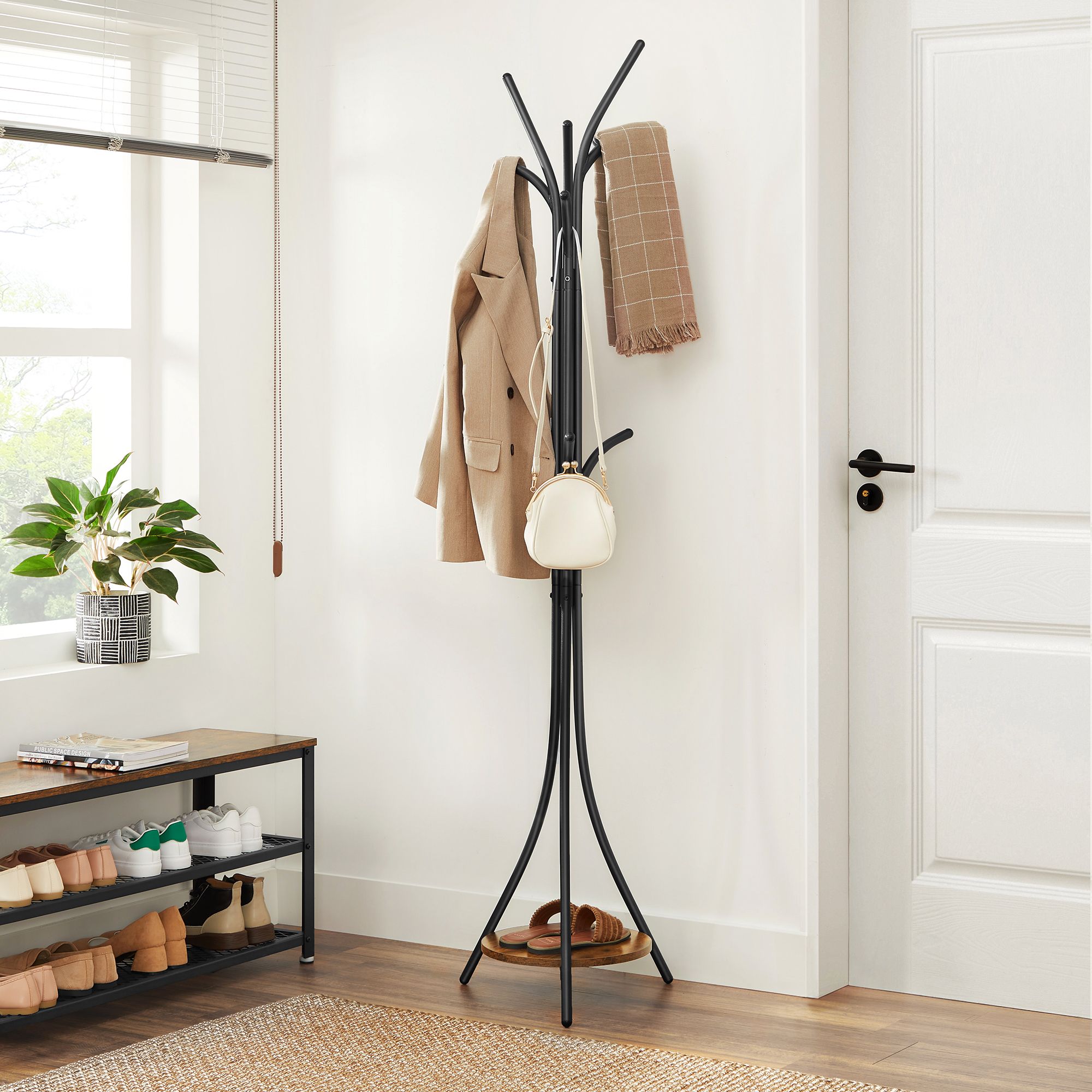 Coat rack - Industrial Design - With Plank