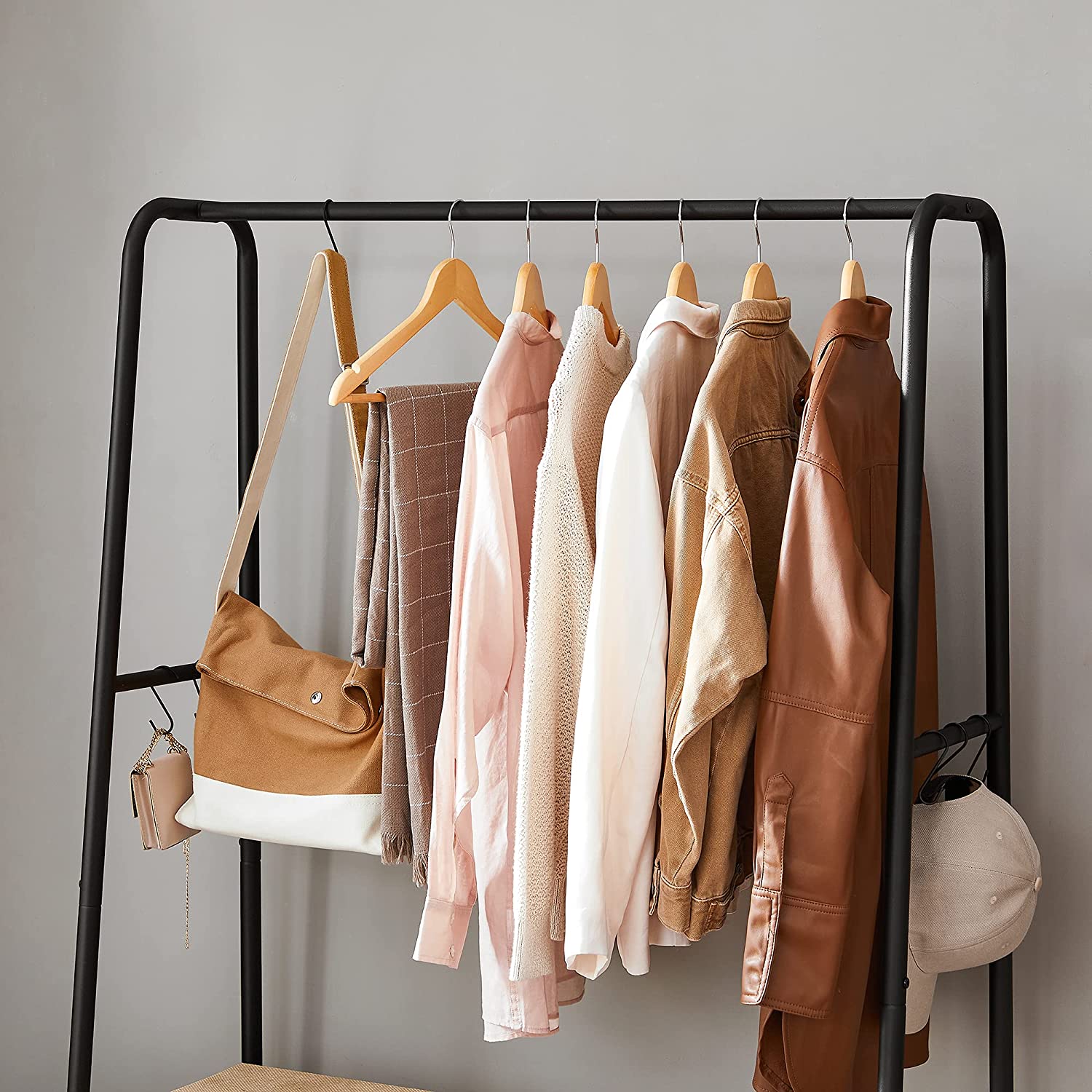 Clothing rack - Coat rack - Wardrobe - 2 shelves - Steel frame - Brown/Black