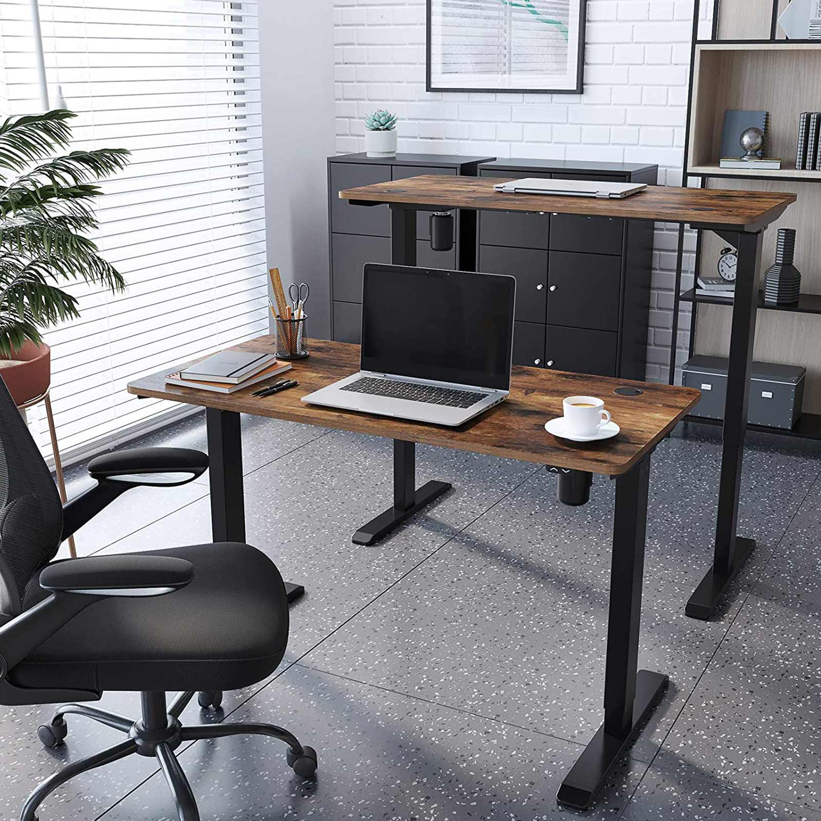 Electric desk - height adjustable - Wooden top